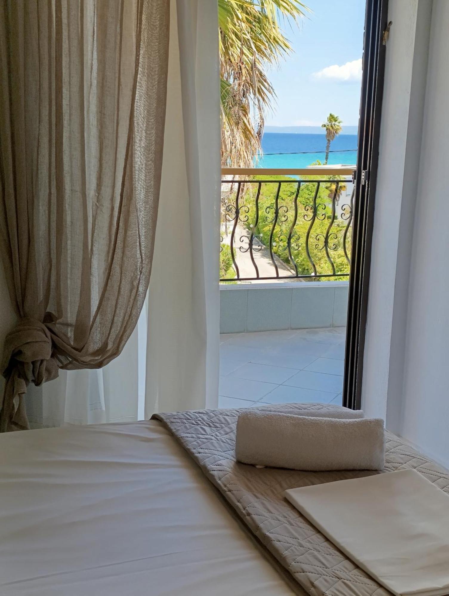 Villa Christina Sea Side A Hanioti Exterior photo